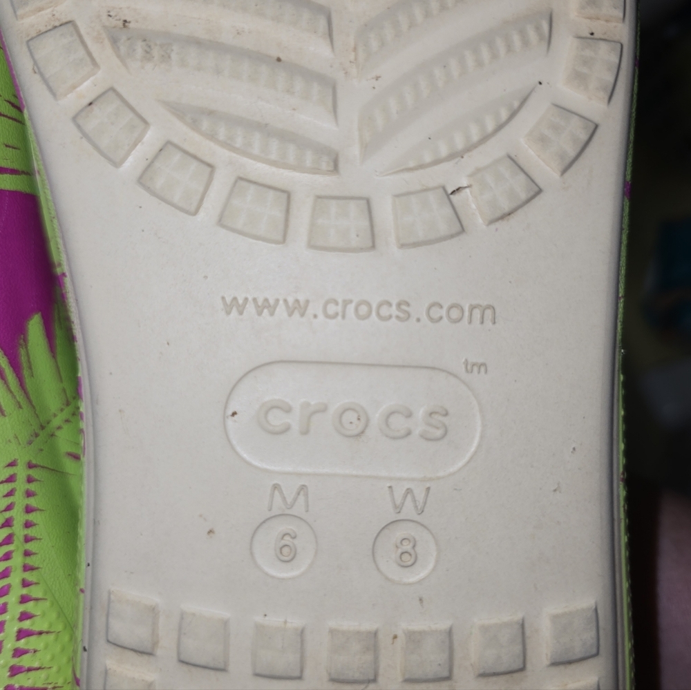 Crocs Crush Sandals Bold Green Pink Print 2 Strap Chunky Platforms 8 Women - Picture 9 of 9